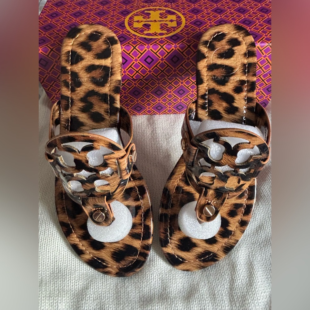 Tory burch leopard print sandals